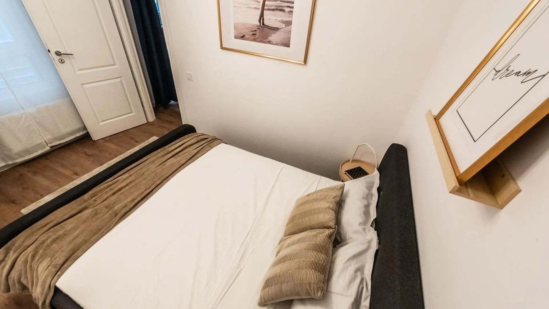 Central Residence Apartment 128 Bukareszt 0*,  Rumunia